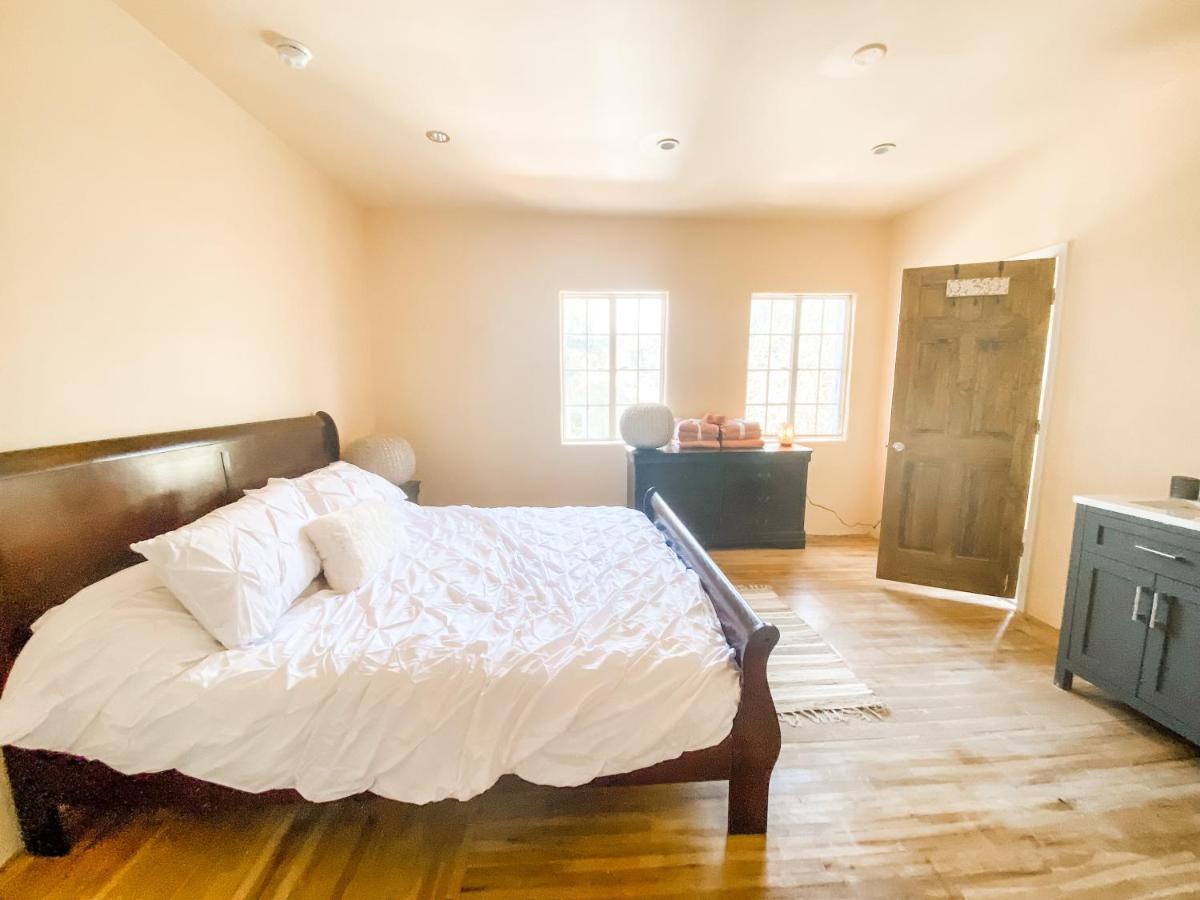 Island Girl Spa + Bed And Breakfast Los Ángeles Exterior foto